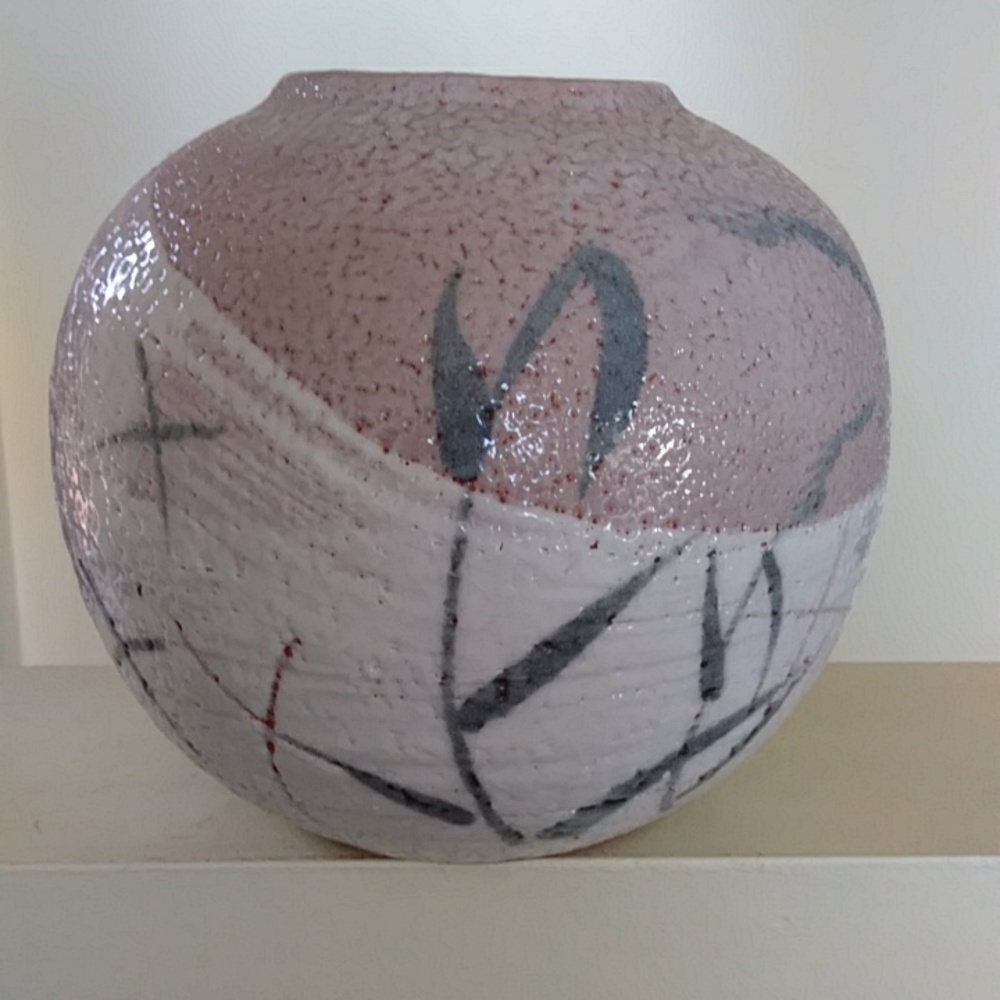 Mino Kogama Kikyoya Kiln Grass Vase Japanese pottery 8 inches tall